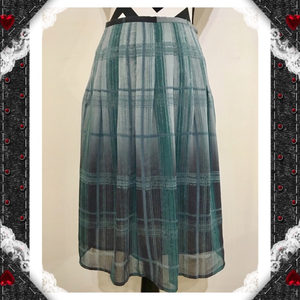 Attention Plaid Pleated Chiffon Skirt